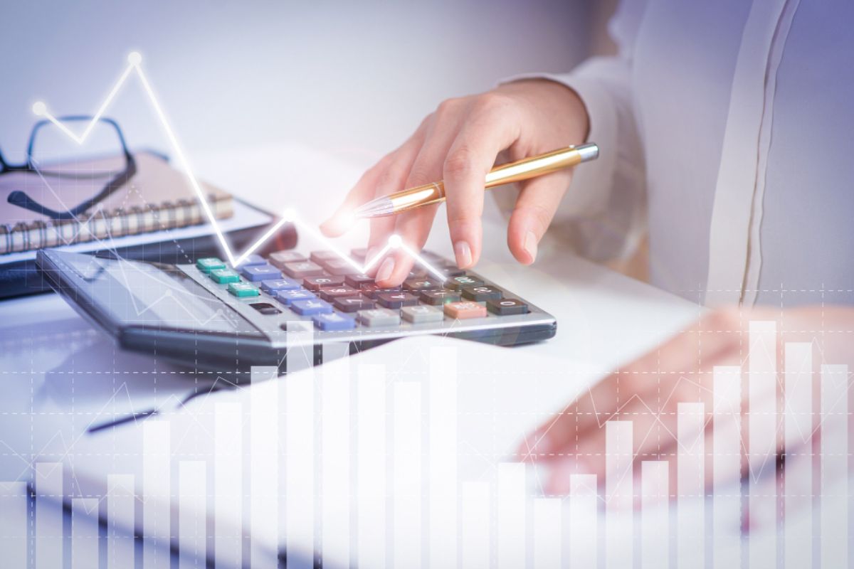 Generate Detailed Financial Reports